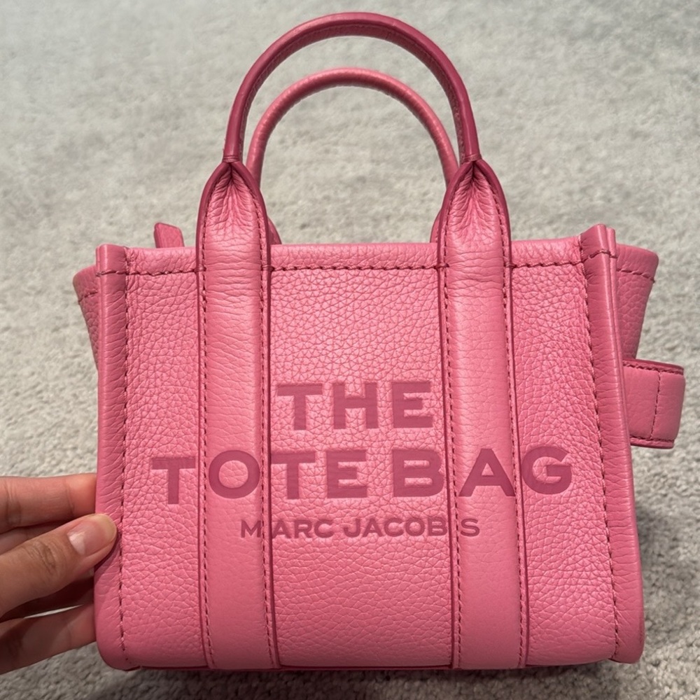 Marc Jacobs The Tote Mini in Candy Pink